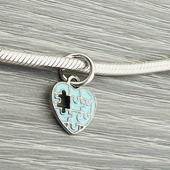 Blue enamel Silver plated Puzzle heart Bracelet charm - Picture 4 of 5